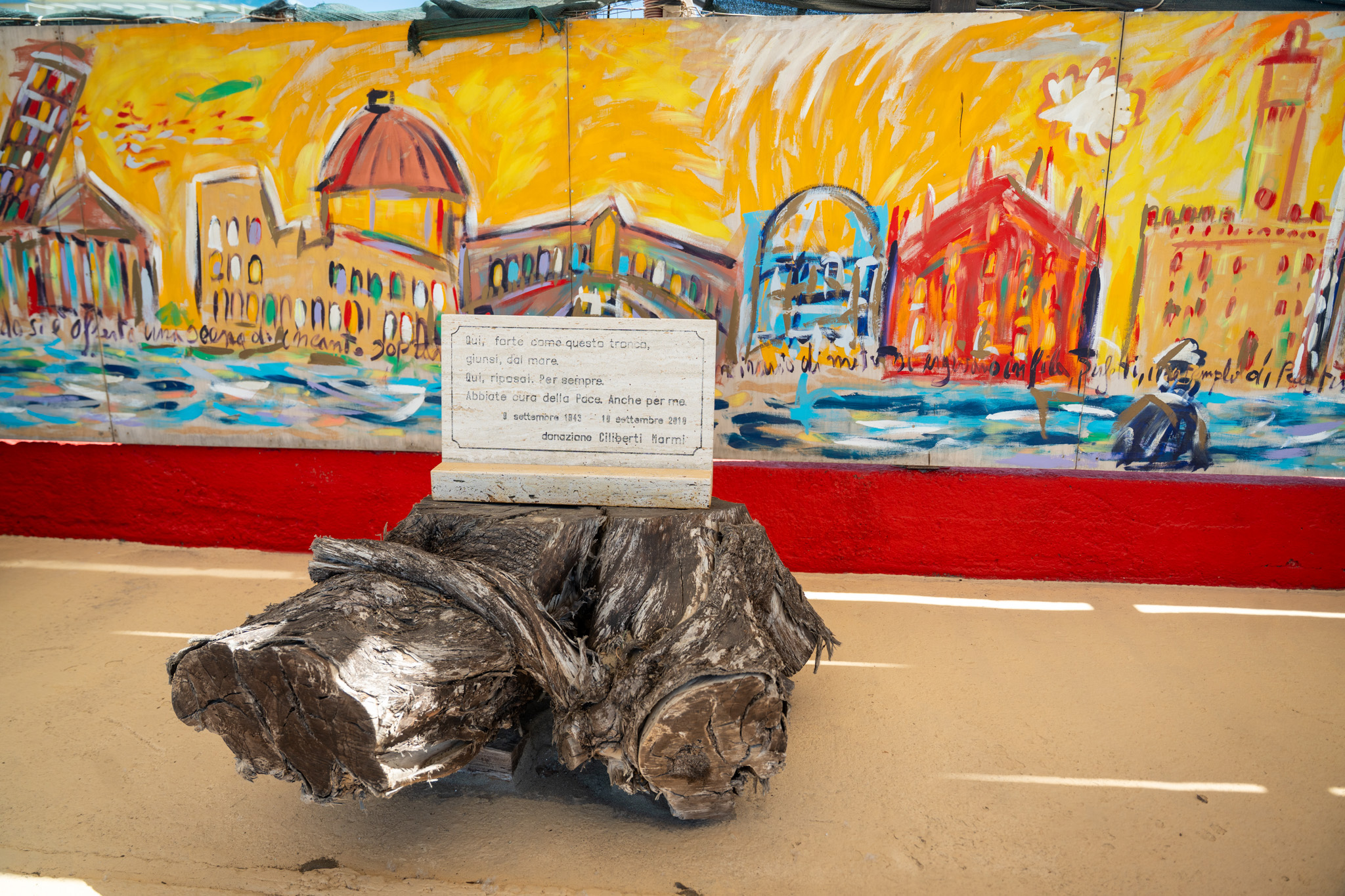 Area spiaggia attrezzata con servizi e comfort